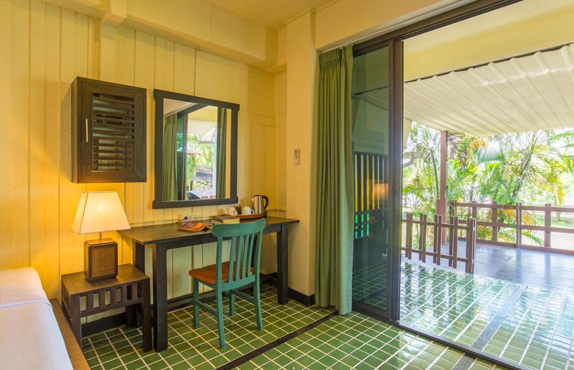 Krabi City Seaview Hotel Szoba fotó